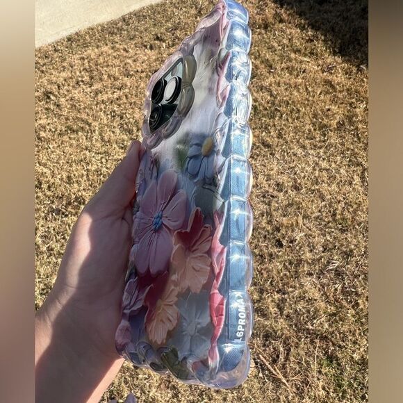 Floral Embossed Phone Case for iPhone 16 - Picture 7 of 7